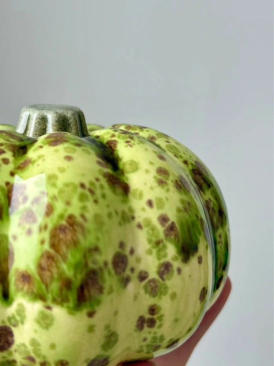 "Jade Speckle" - Zucca Decorativa Artigianale in Ceramica, Verde Maculato
