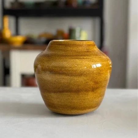 Vaso in Ceramica Artigianale Rotondo, Ocra Lucido - 15x15cm - Pezzo Unico