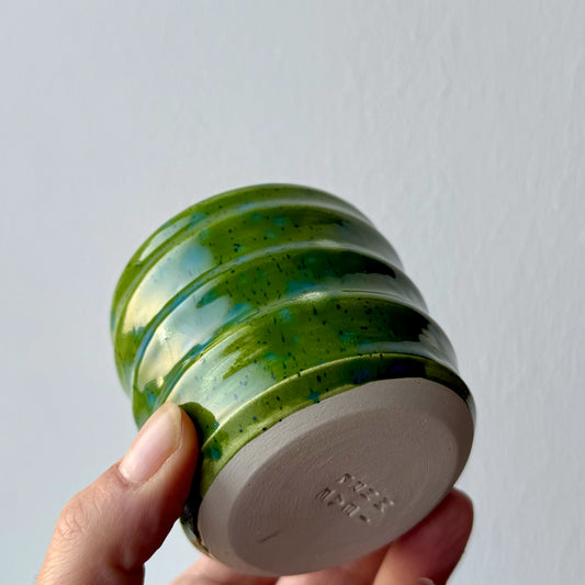 Tazza Green Speckled - Ceramica Artigianale Verde al Tornio