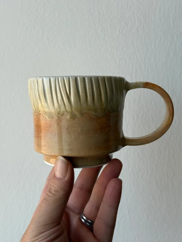 Tazza Artigianale in Ceramica Bicolore Beige