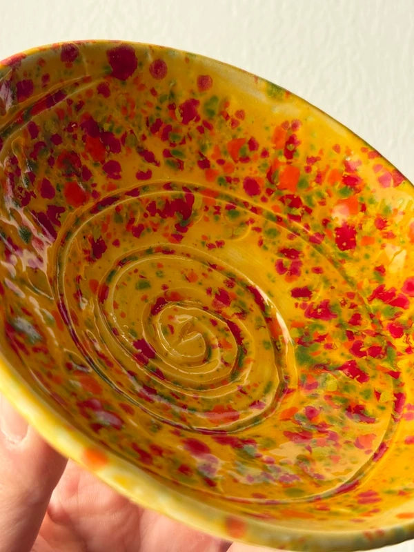 Ciotola Artigianale in Ceramica Gialla con Effetto Spruzzato - 15x5 cm