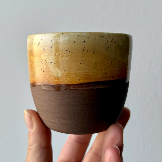 Tazza bi-color realizzata al tornio