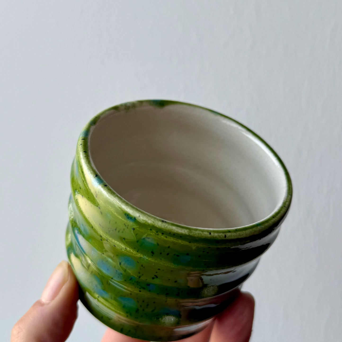 Tazza Green Speckled - Ceramica Artigianale Verde al Tornio