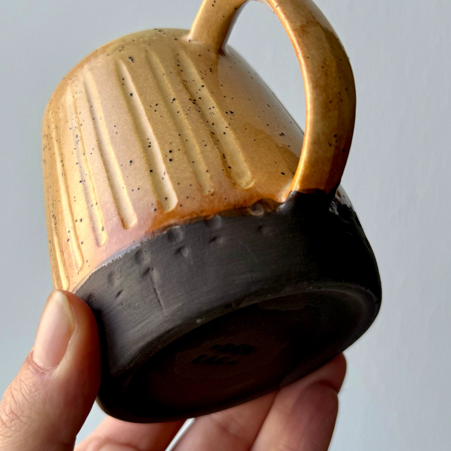 Tazza Monday Mug - Ceramica Artigianale per Iniziare la Settimana